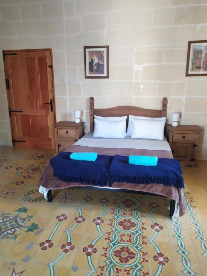 Farmhouse Tal Kaptan Kerċem Exterior foto